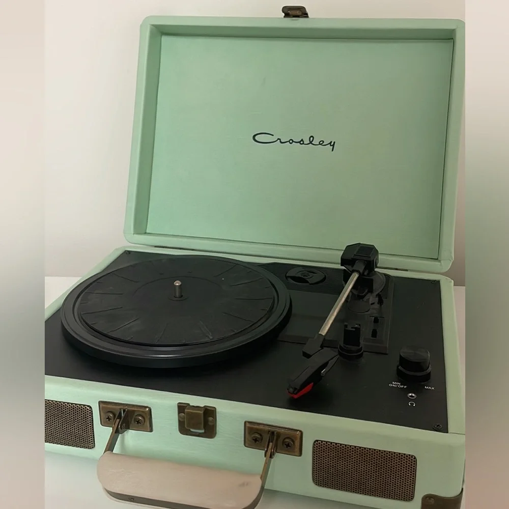 Crosley record player mint green - Picture 1 of 2